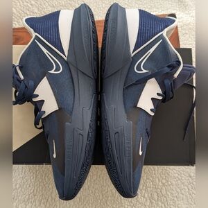 Size 15.5M - Nike Kyrie Low 5 TB basketball shoes